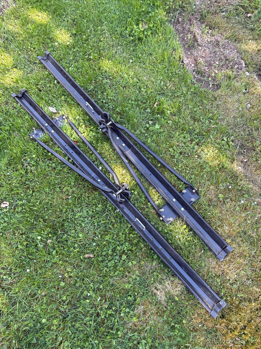 Stojan na kola na auto - 2