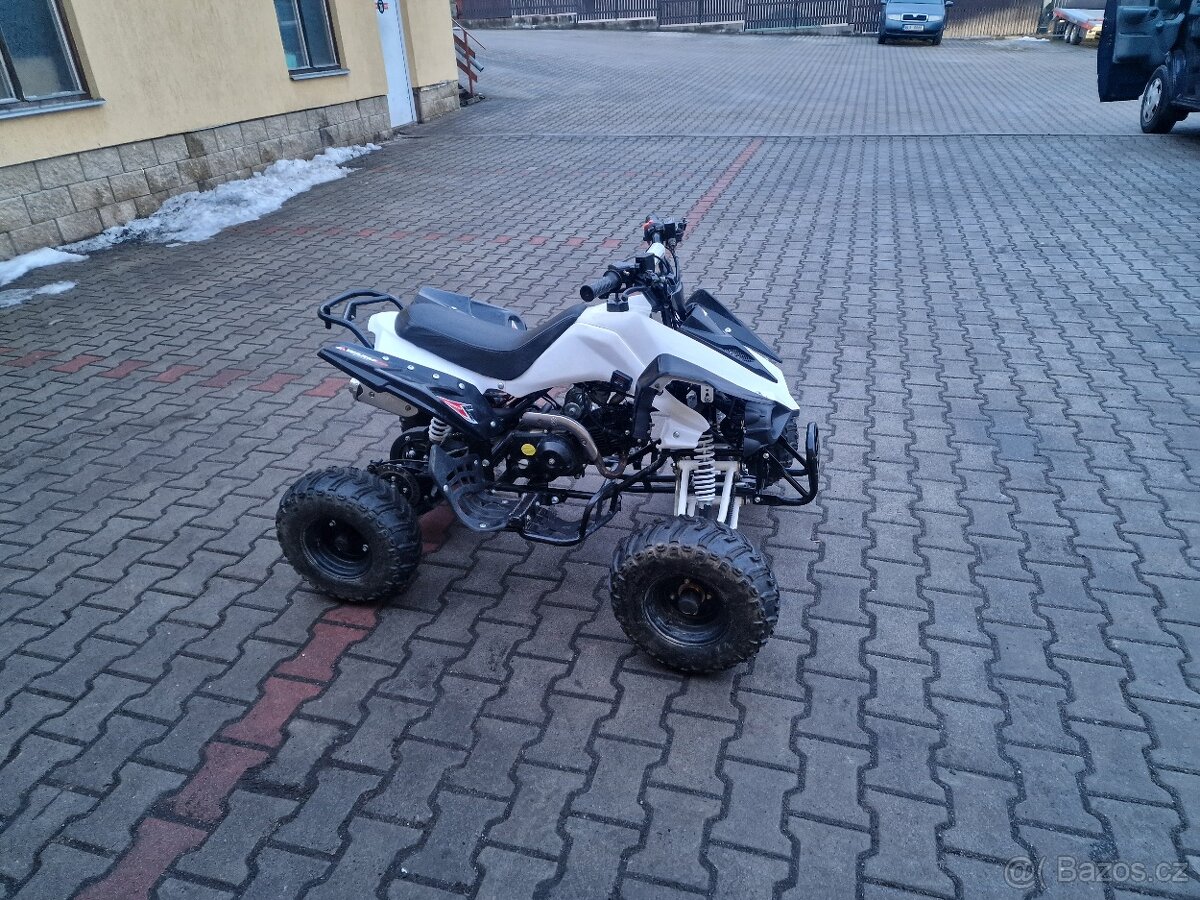 Děcka čtyřkolka 125 ccm bila - 2