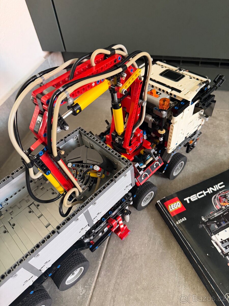 Lego Technic 42043 - 2