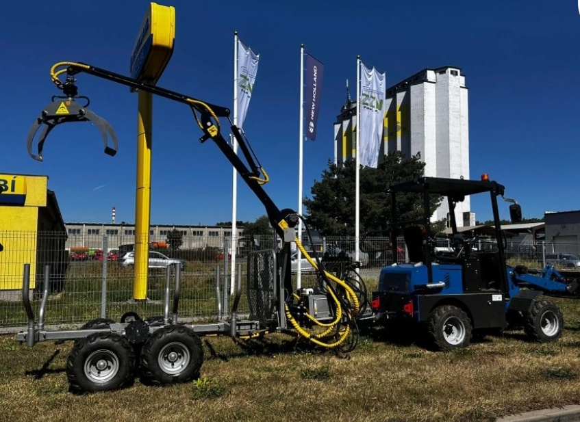 vlek na dřevo, vyvážečka dřeva, hydraulická ruka - 2