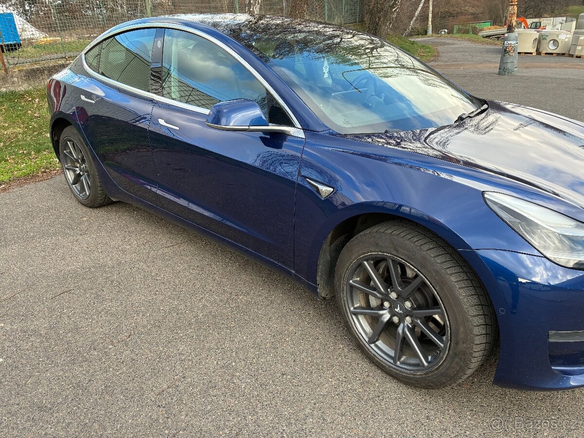 Tesla Model 3 2019 - 2