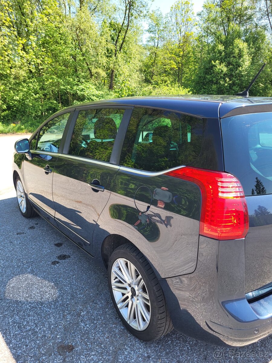 Peugeot 5008 - 2