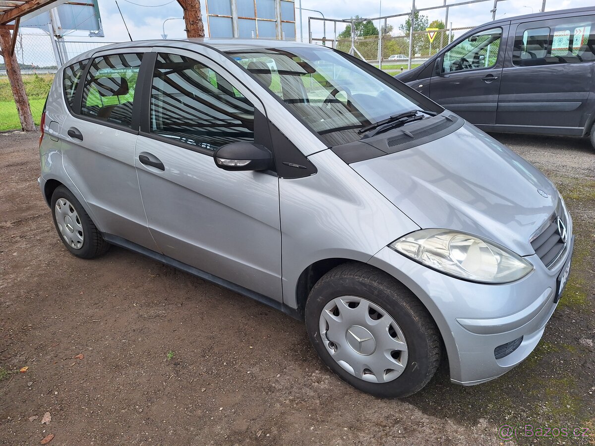 Mercedes A 1,5i benzin - 2