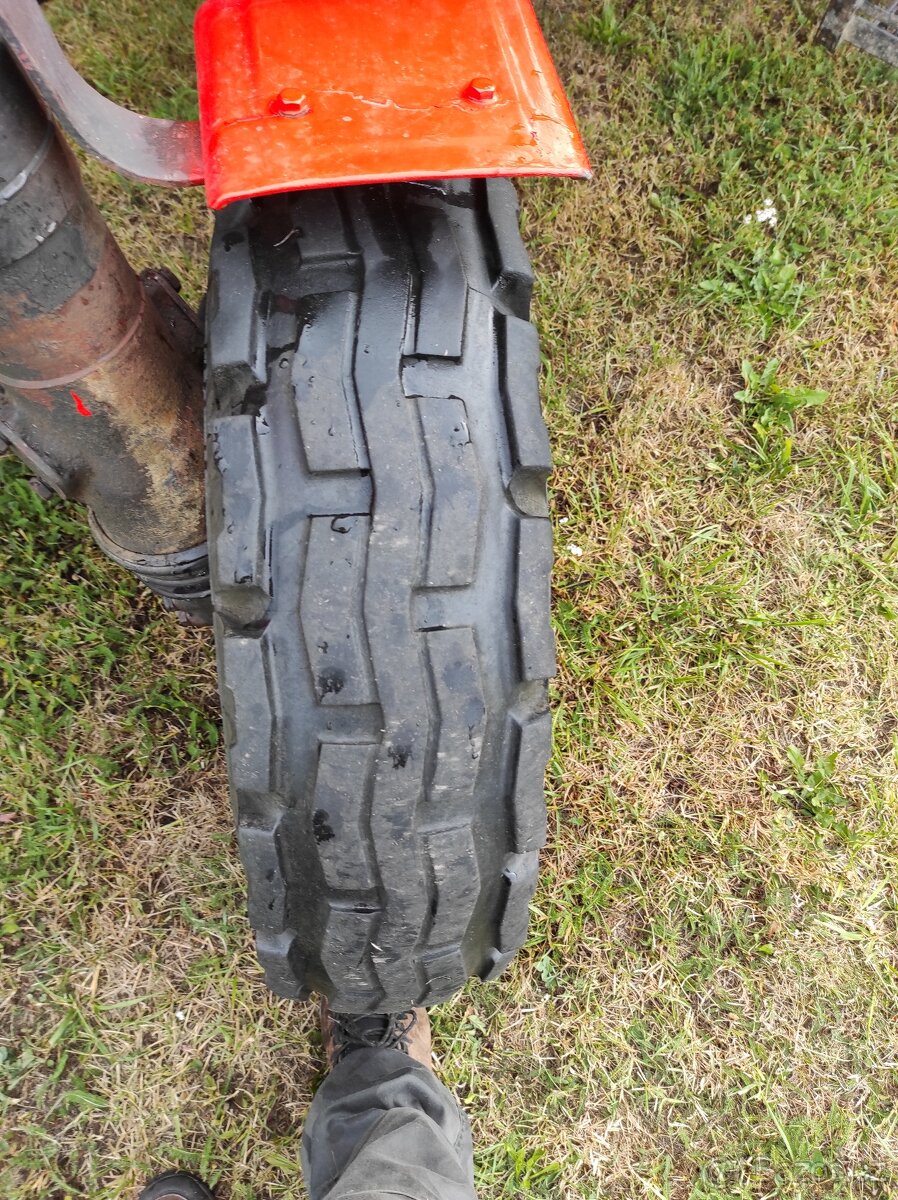 traktor Zetor 7011 - 2