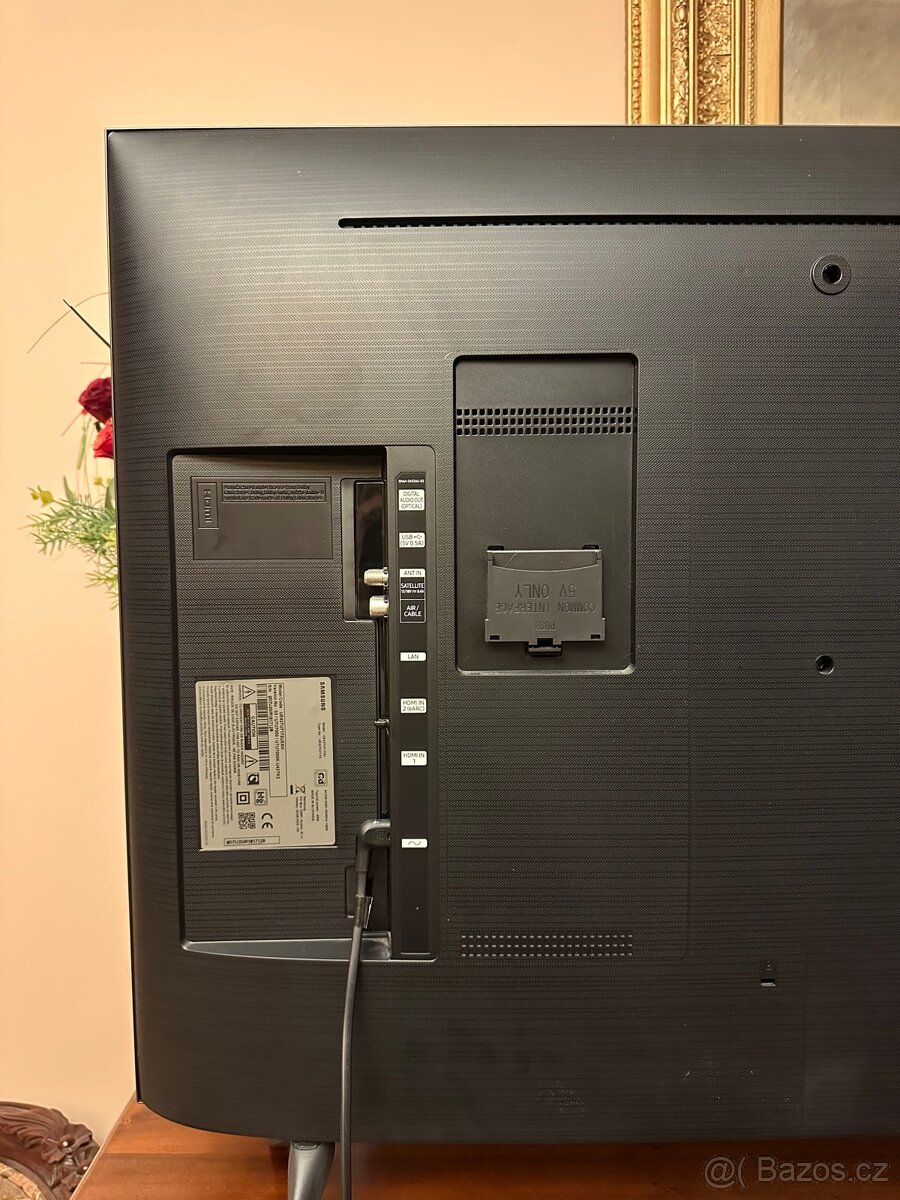 43" Samsung UE43TU7172 - 2