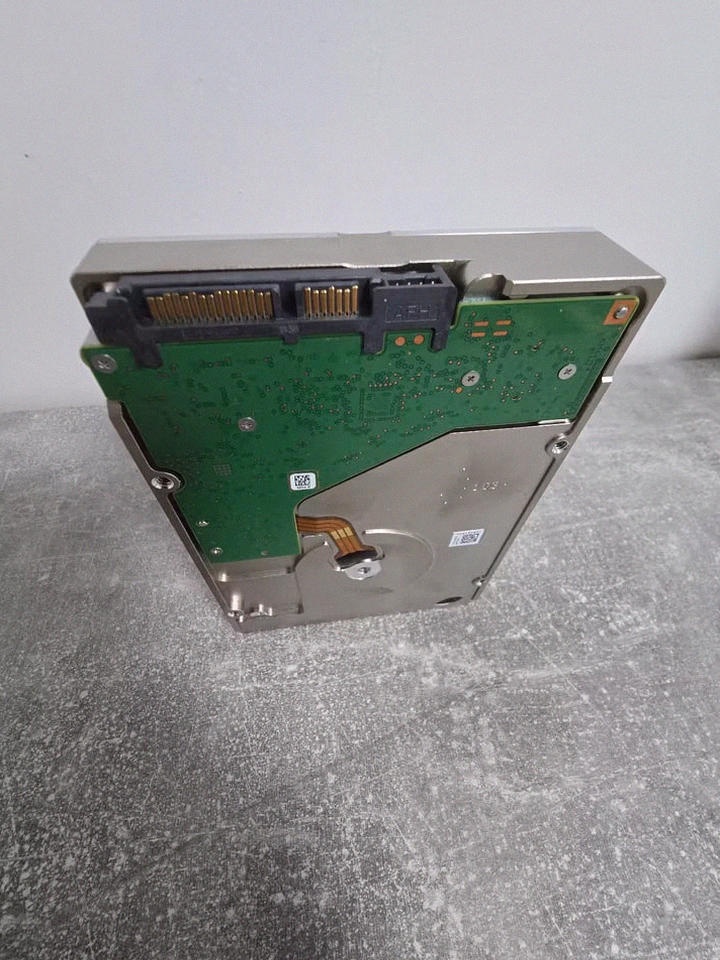 Seagate IronWolf 10 TB (ST10000VN0004) - 2