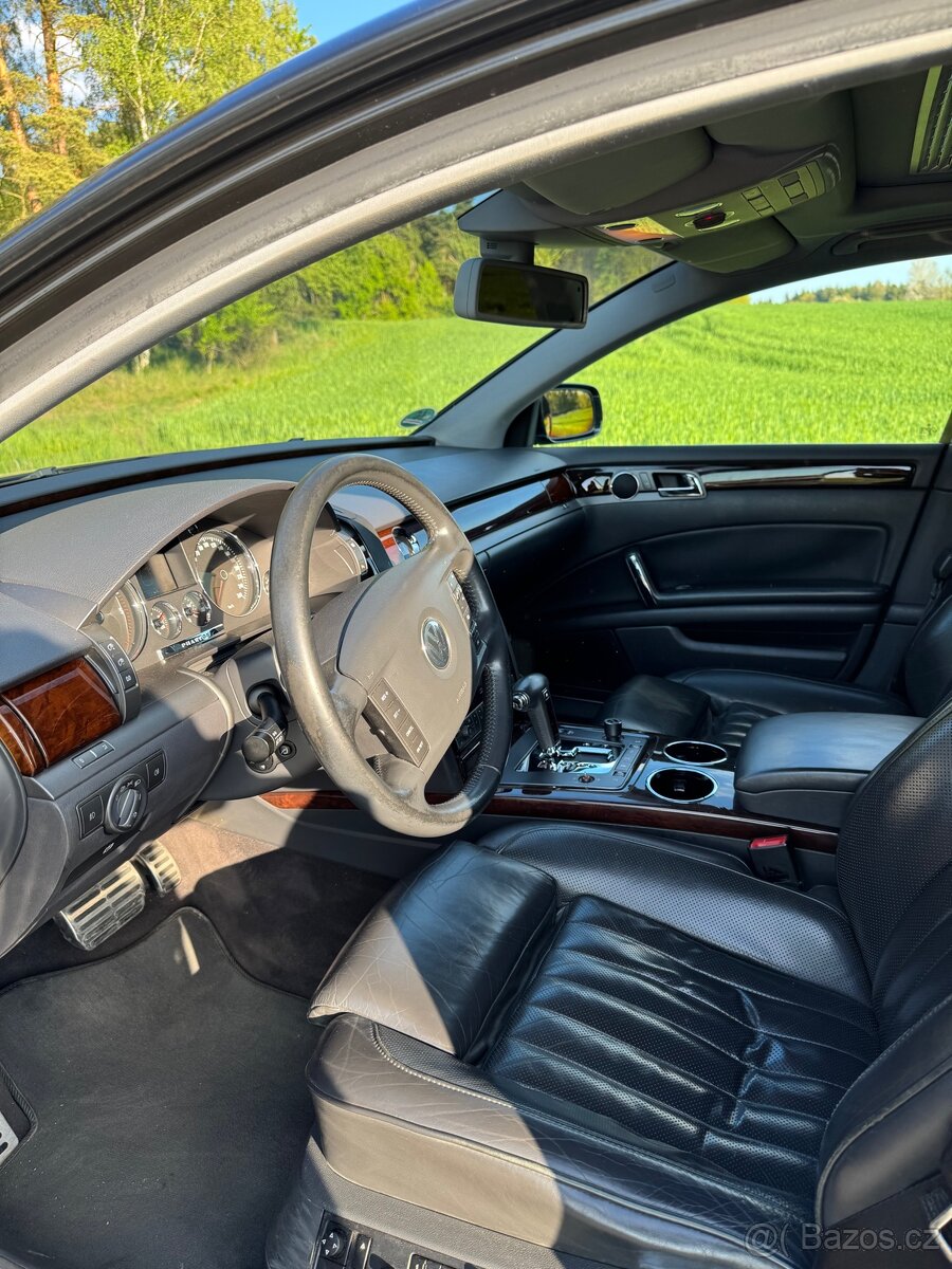 Volkswagen Phaeton 3.0 TDI 4Motion - 2