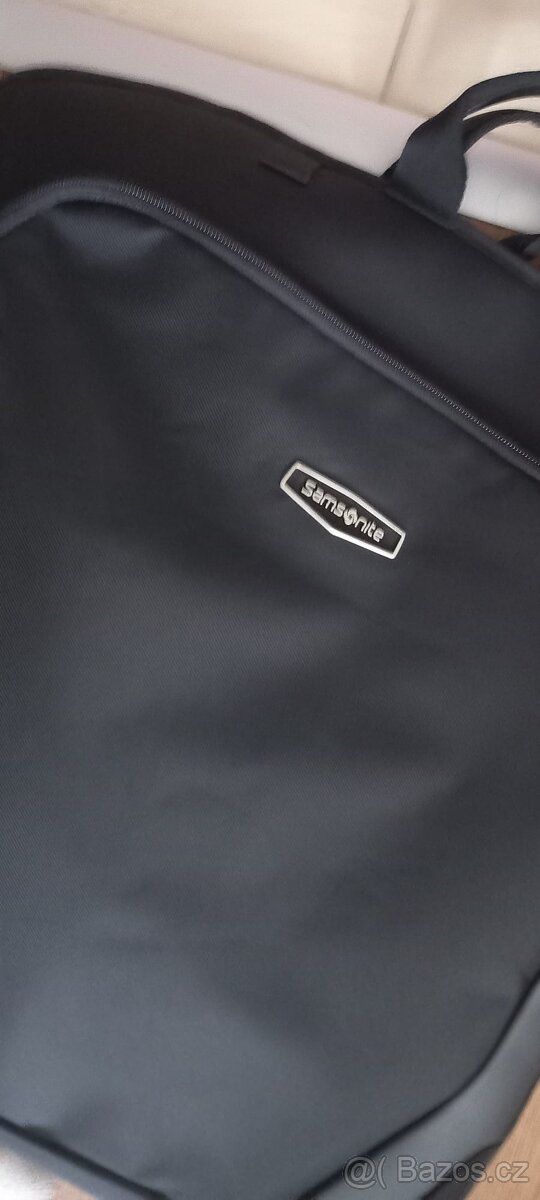 Obal na šaty Samsonite.Pův.cena 3400kč - 2