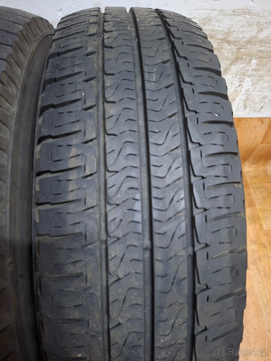 Letní pneu 225/75/16 CP Michelin - 2