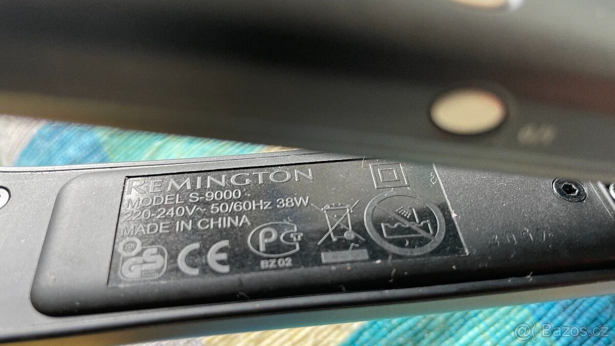 Žehlička na vlasy Remington S9000 - 2