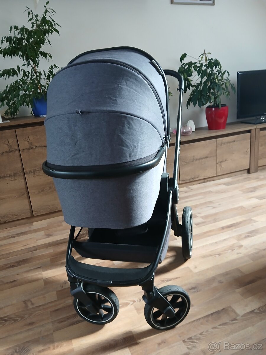 Kočárek Muuvo Quick - 2