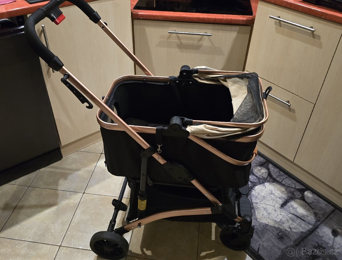 Kočárek pro malé psy nebo kočky. - 2