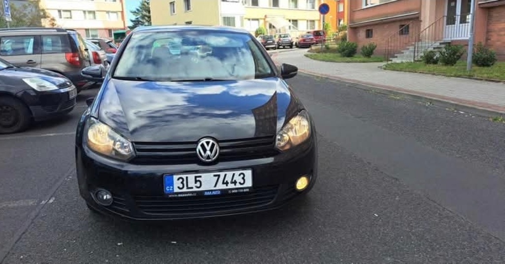 Prodam Volkswagen Golf 6 1.6 benzin - 2