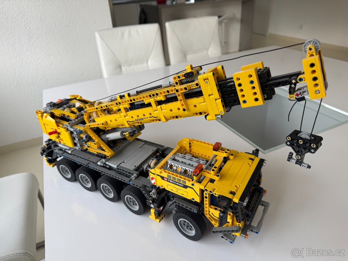 Lego Technic 42009 Mobilní jeřáb MK II model 2v1 - 2