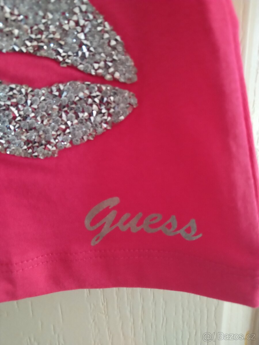 GUESS - dámské tričko. - 2