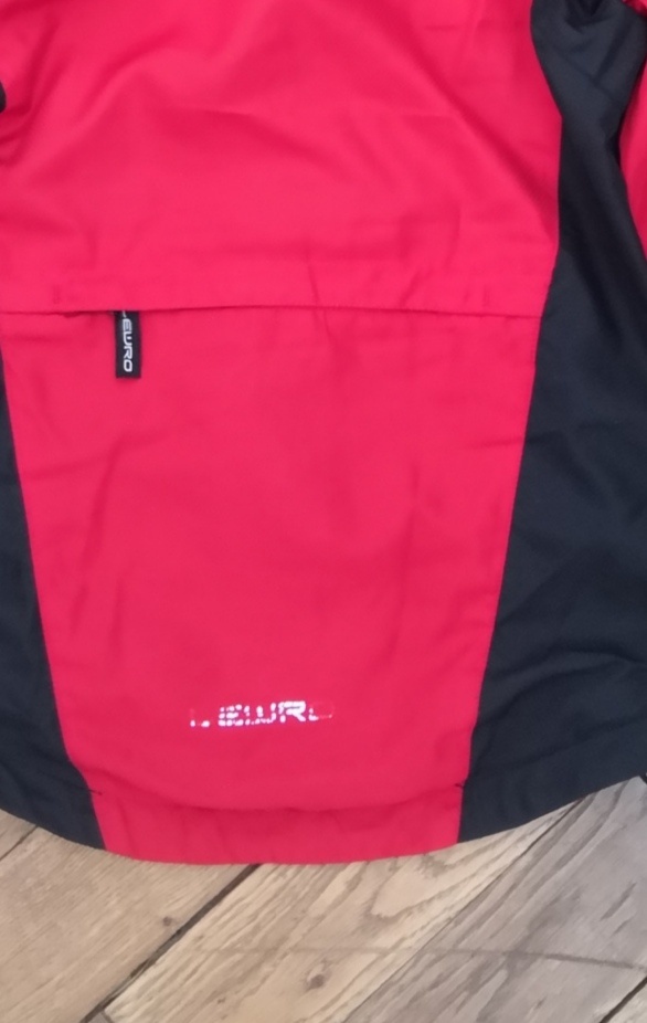 Červená větrovka 8 let - 2