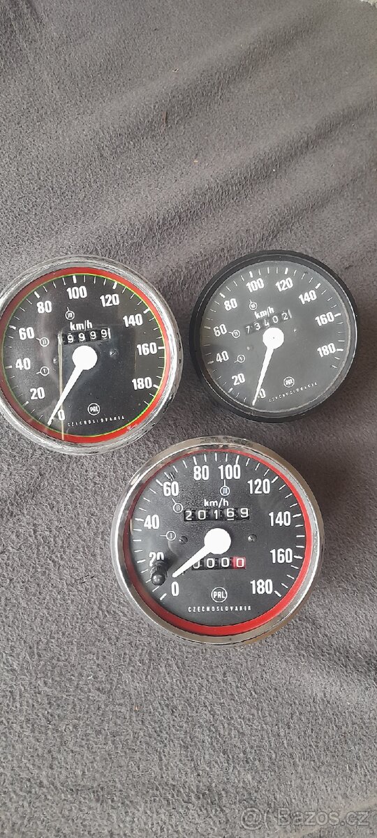 škoda 110r rychloměr - 2