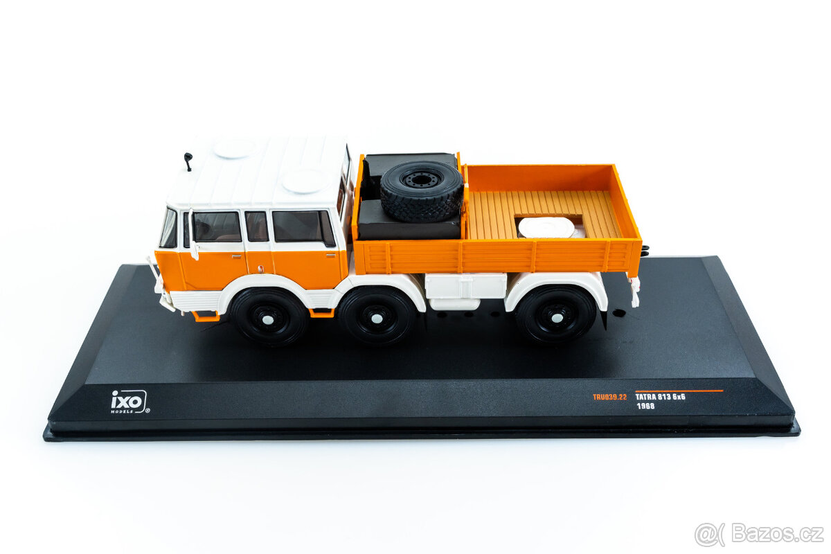 Tatra 813..IXOmodels.. - 2