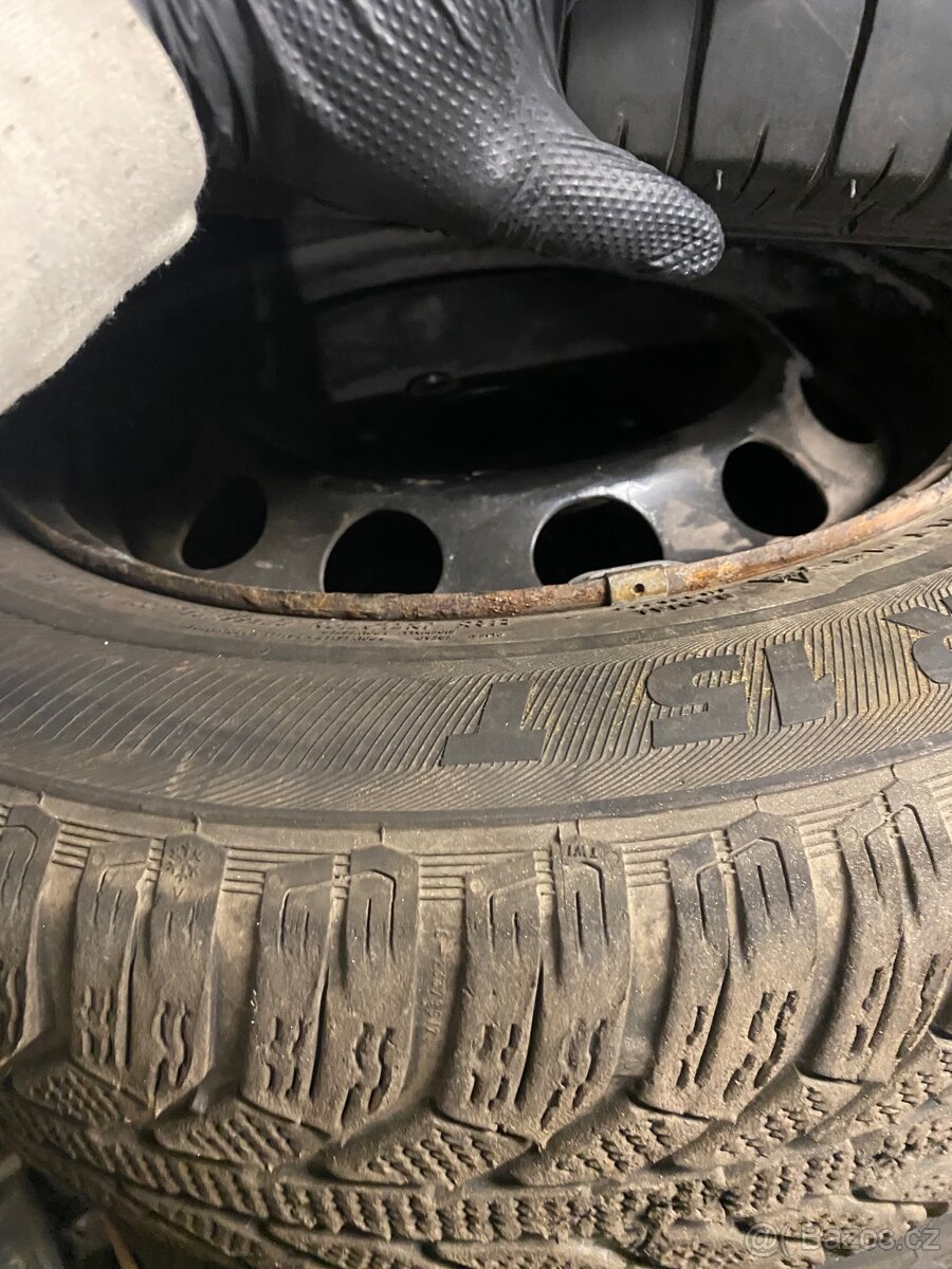 Garážový výprodej - 2