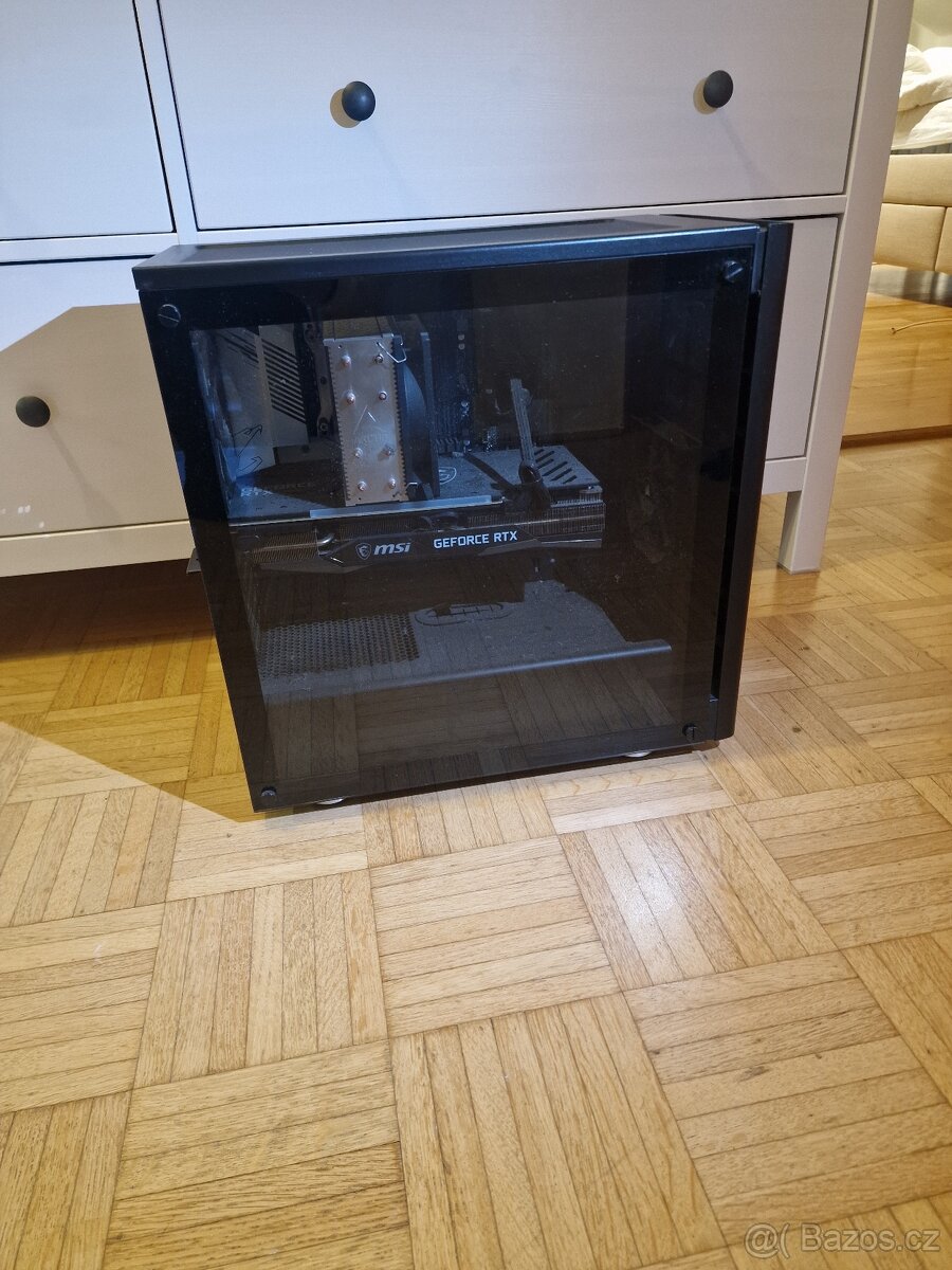 Herní PC sestava s Monitorem - 2