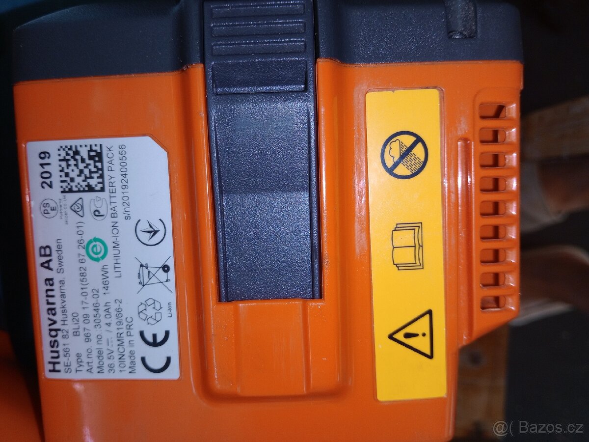 pila Husqurna 120i - 2