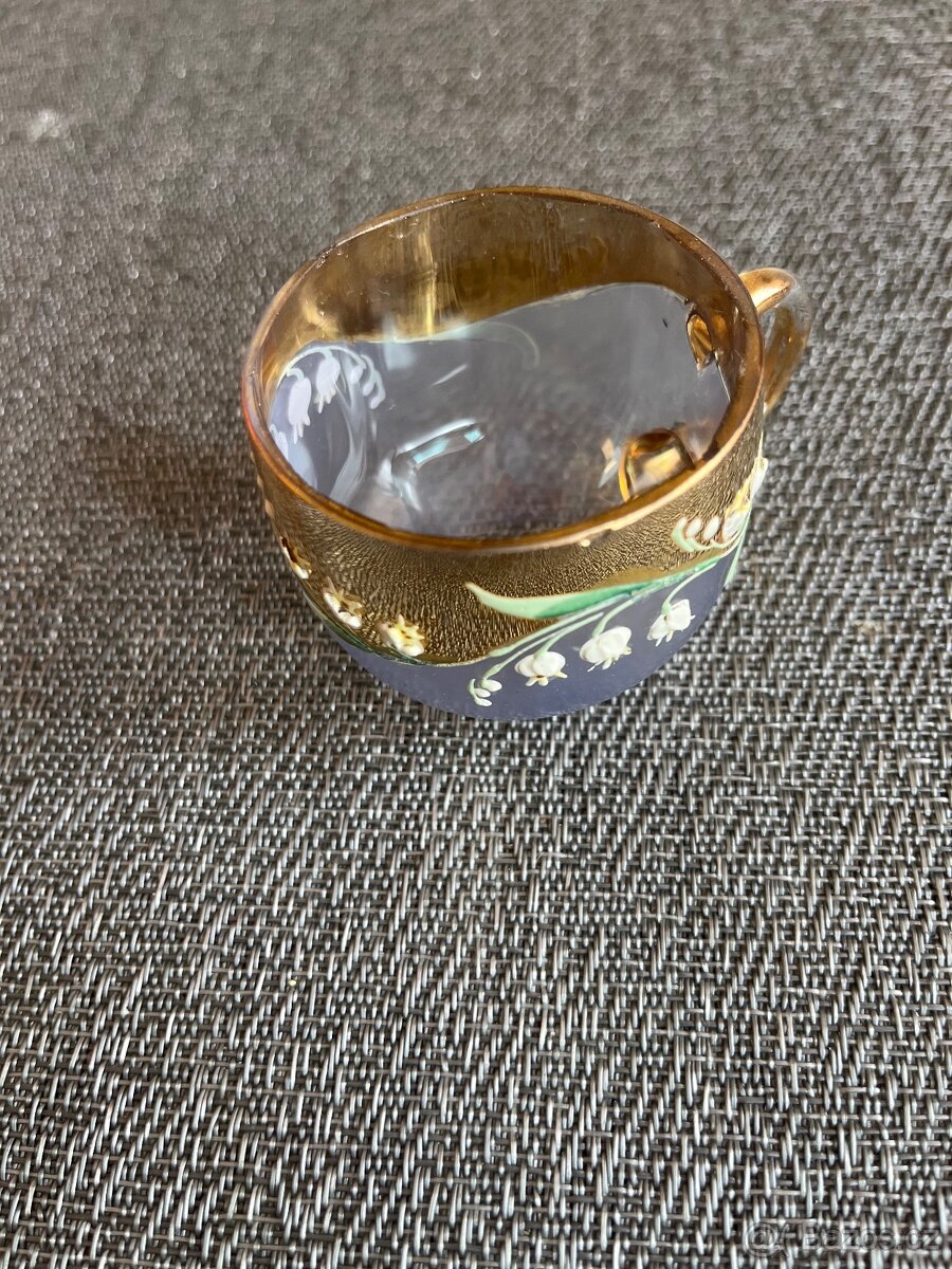 Starožitný skleněný šálek - 2