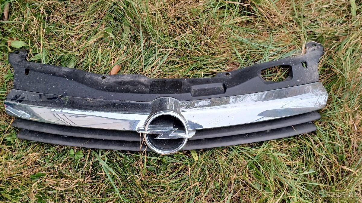 Opel astra H maska - 2