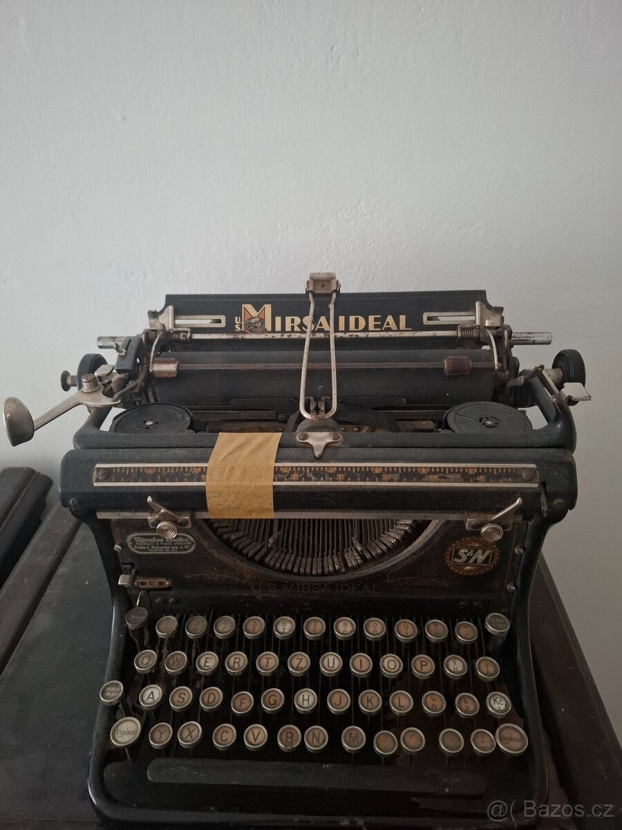 Starožitný psací stroj - 2