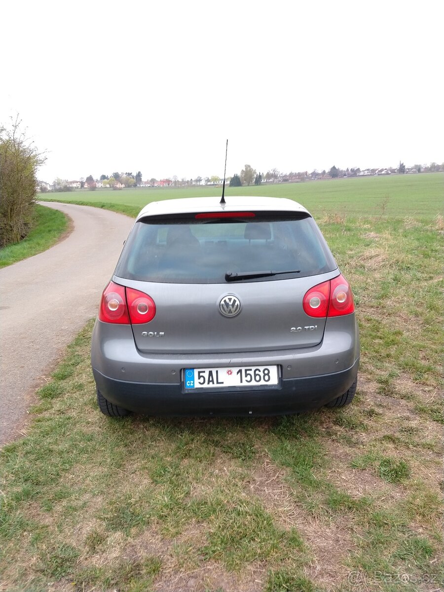 Golf 5 2.0 TDI 103kW top výbava nová spojka, STK nová, tažné - 2