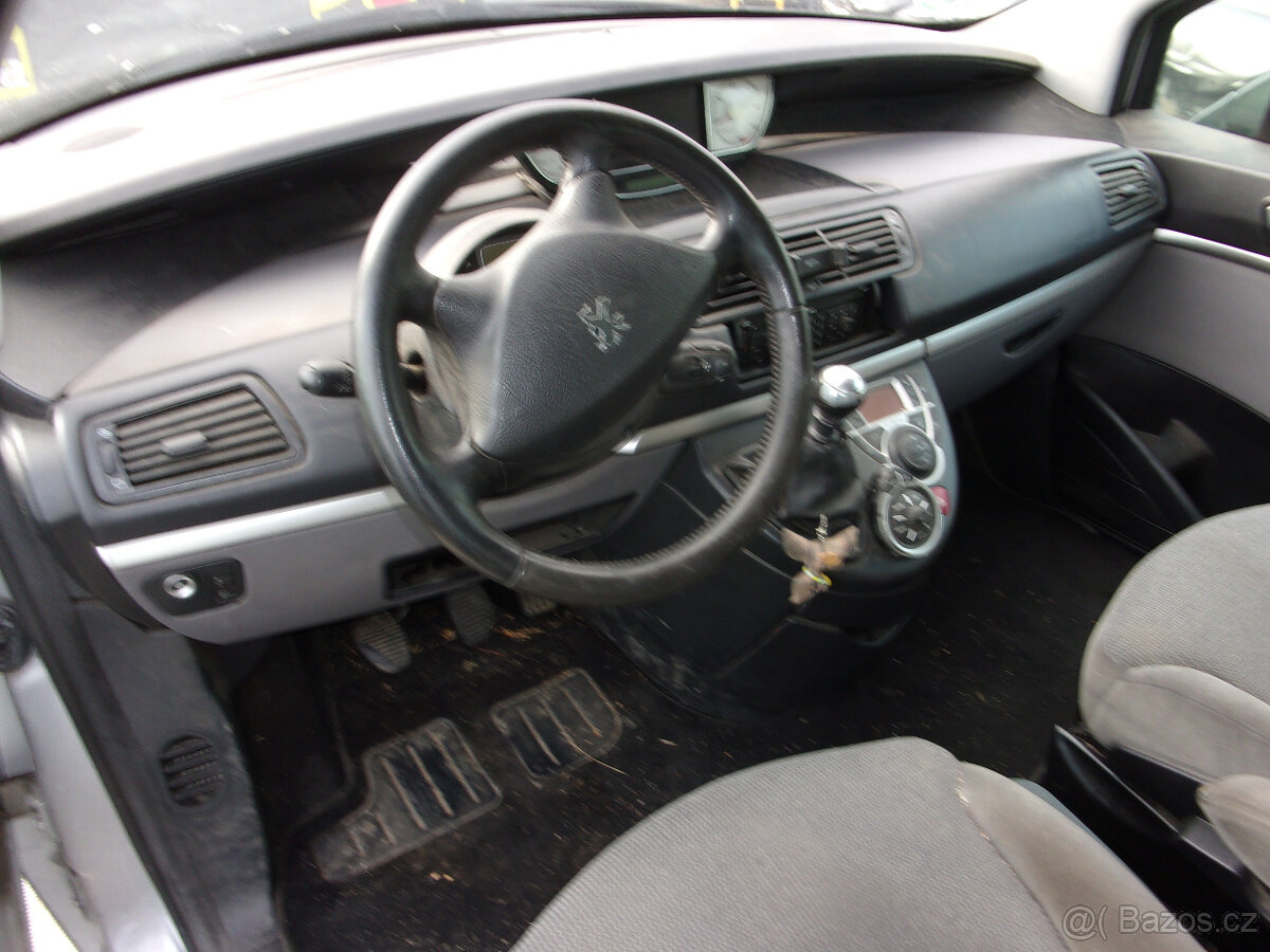 Peugeot 807 - 2