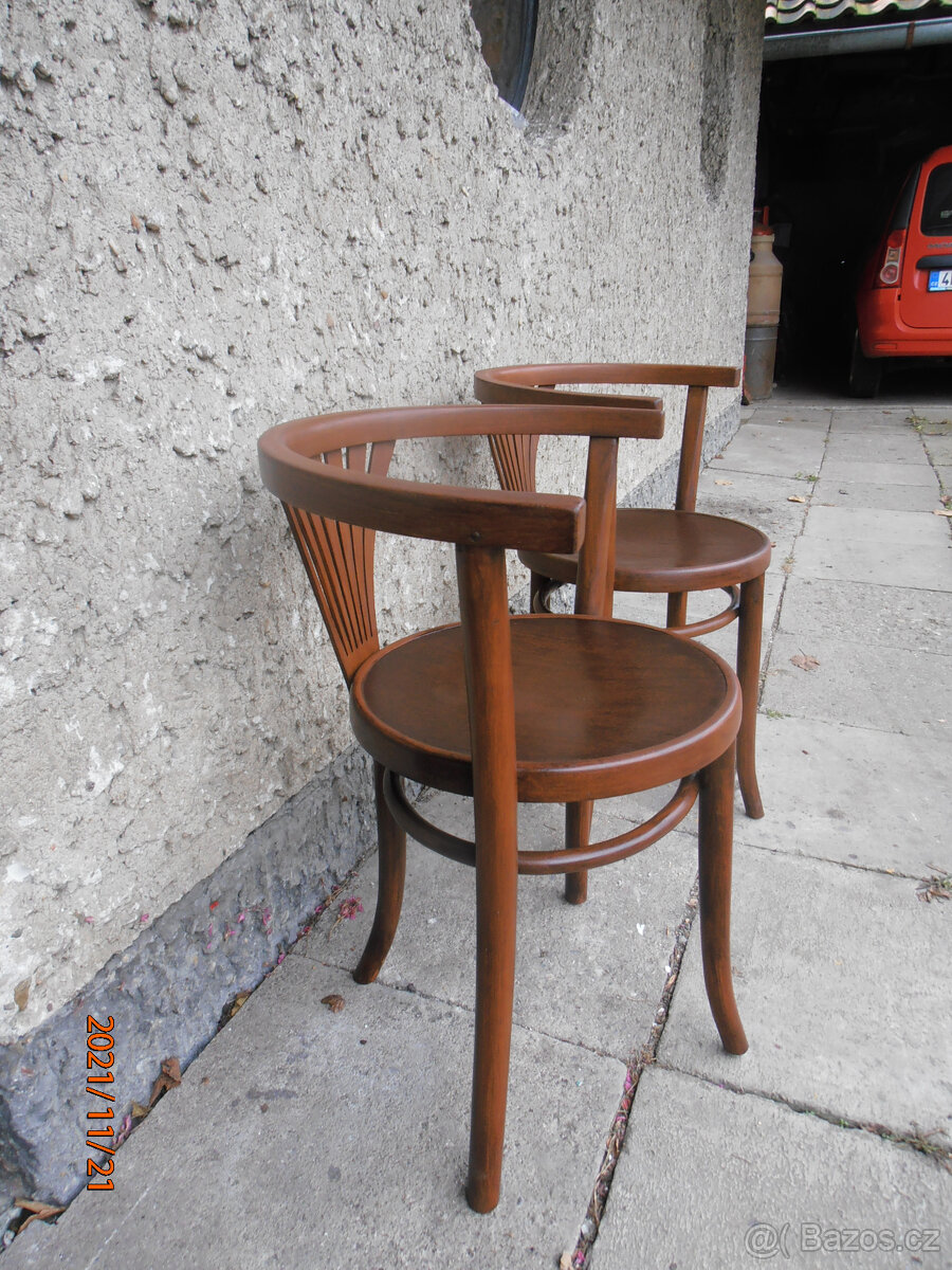 STAROŽITNÁ KŘESÍLKA THONET - 2