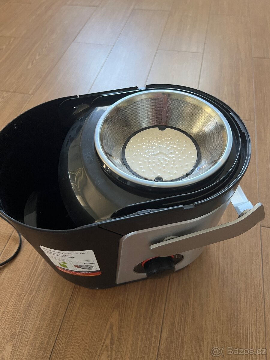 Odšťavňovač Bosch MES 4000 - 2
