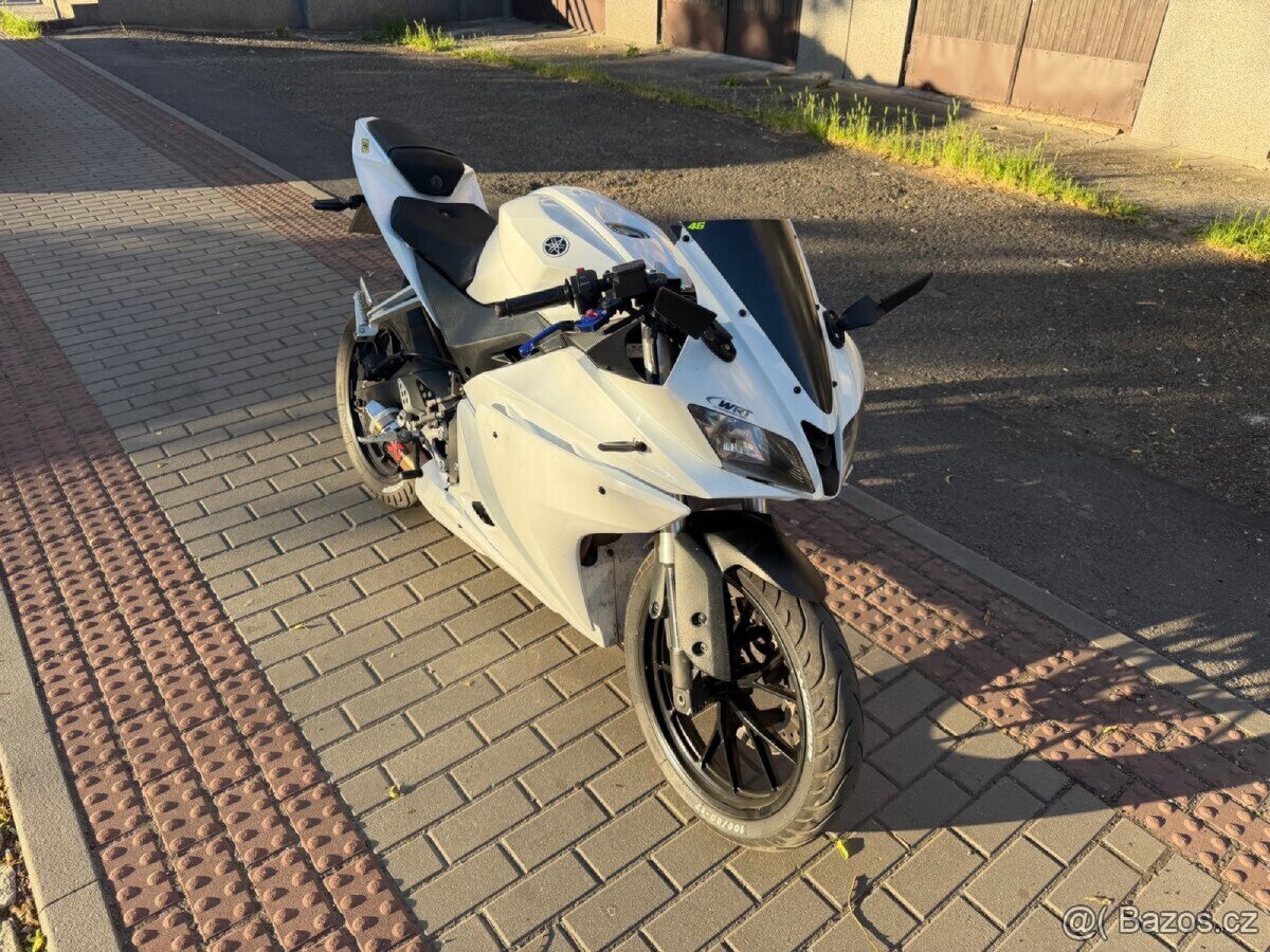 Yamaha yzf r125 - 2