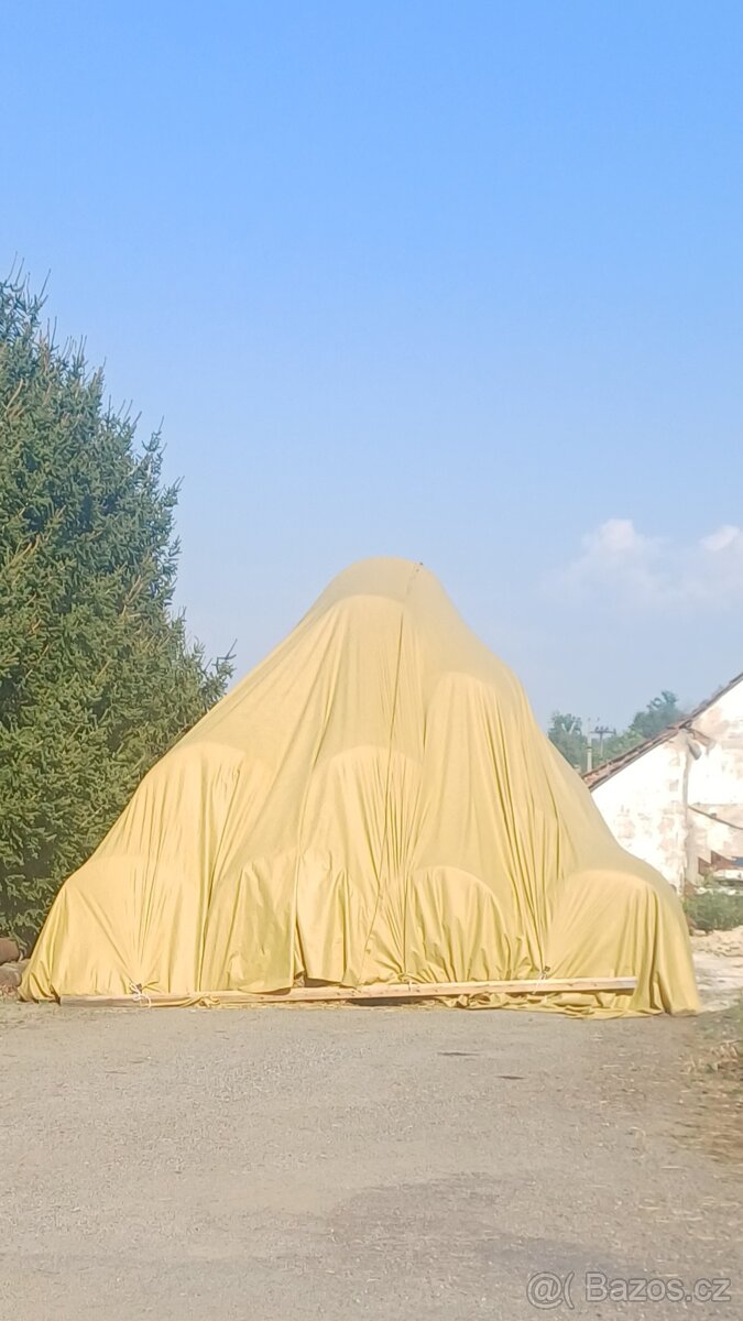 Kulaté balíky sena - 2