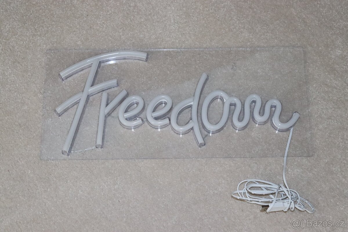 Světelný LED nápis FREEDOM - 2