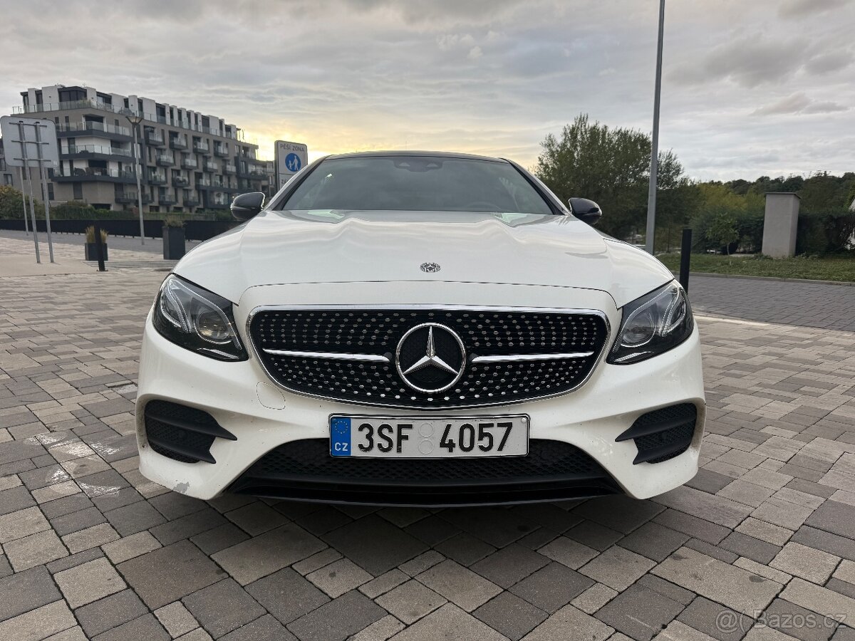 Mercedes-Benz E 220 d Coupé AMG - 2