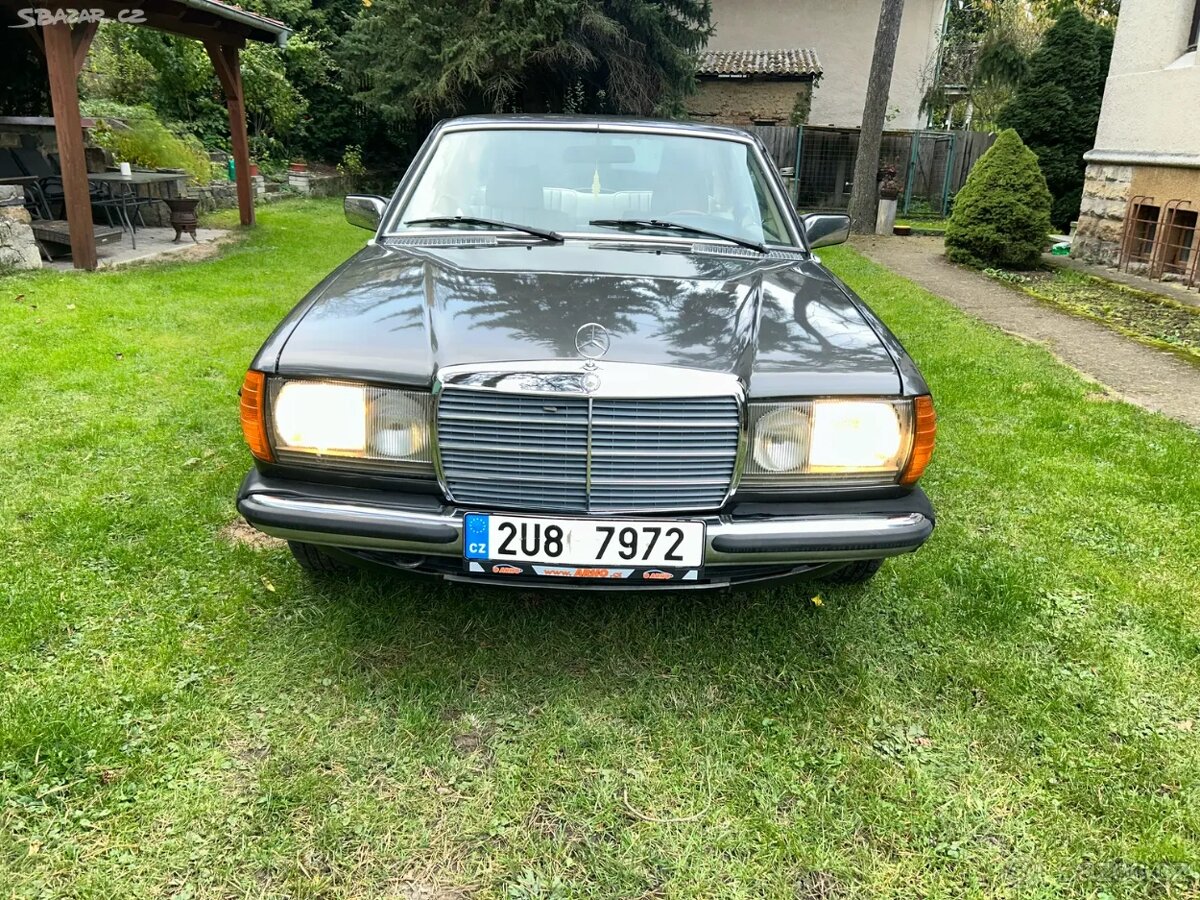 Mercedes 230 CE - cupé -1985 - 2