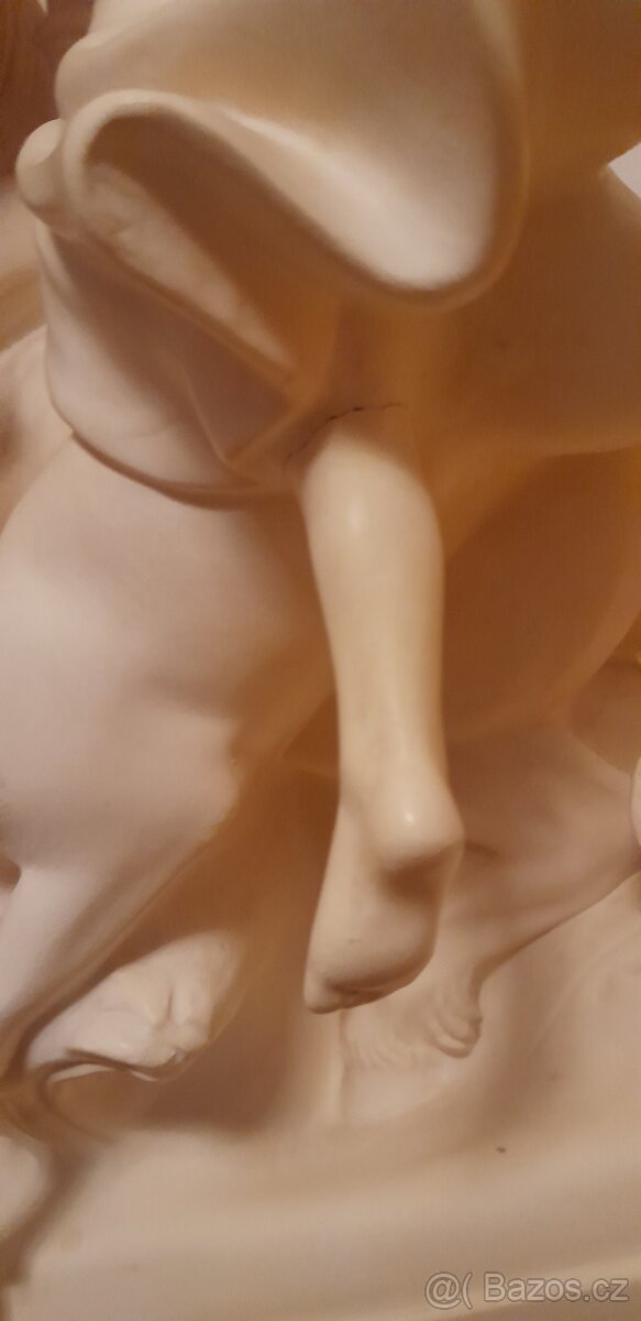 Socha Toman a Lesní panna - 2