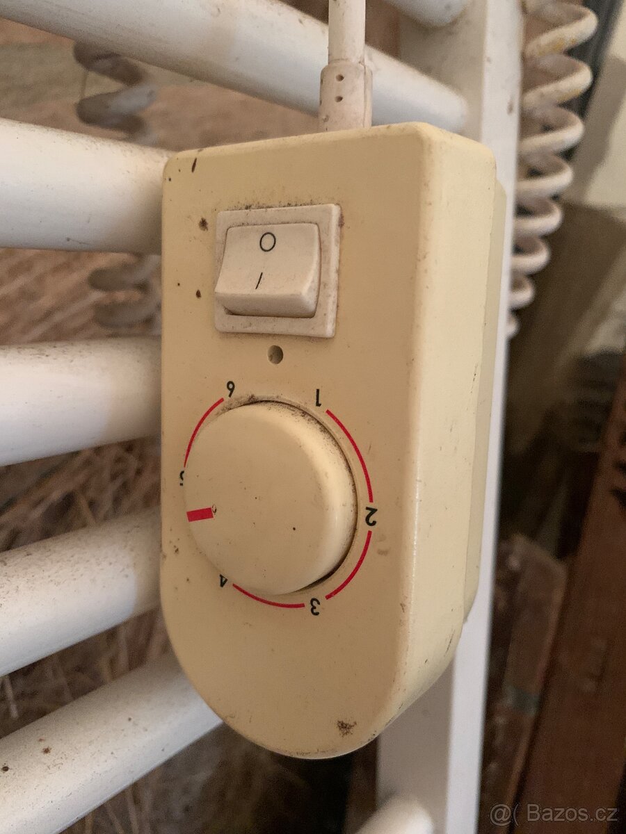 Koupelnový topný žebřík - 2