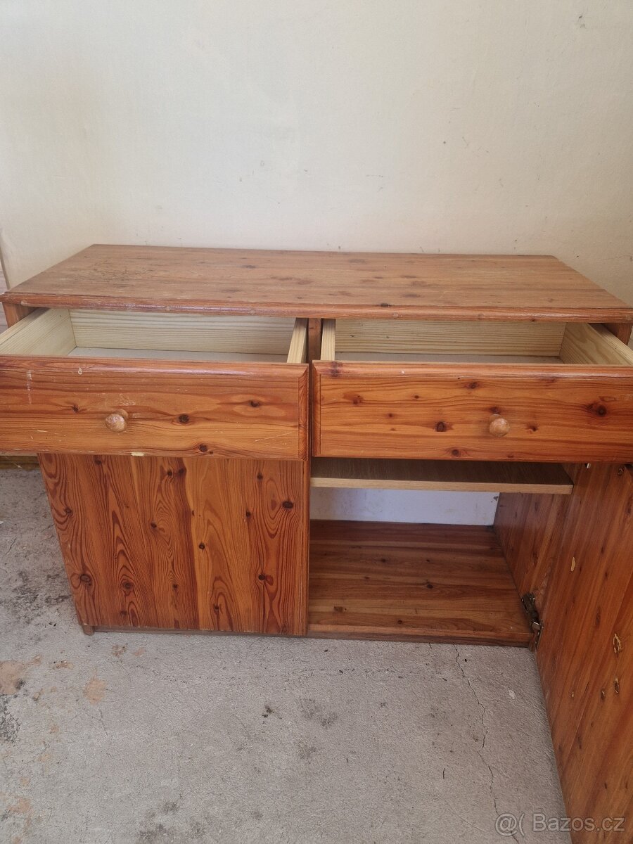 Skřínka dřevěná - 2