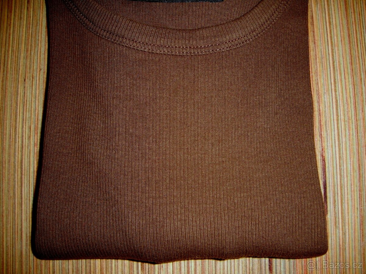 crop tričko FB sister vel. XS - 2