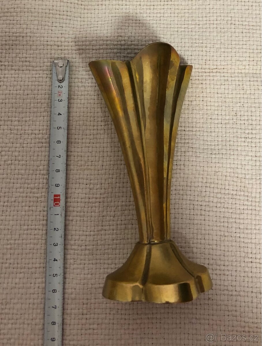 Mosazná váza - 2