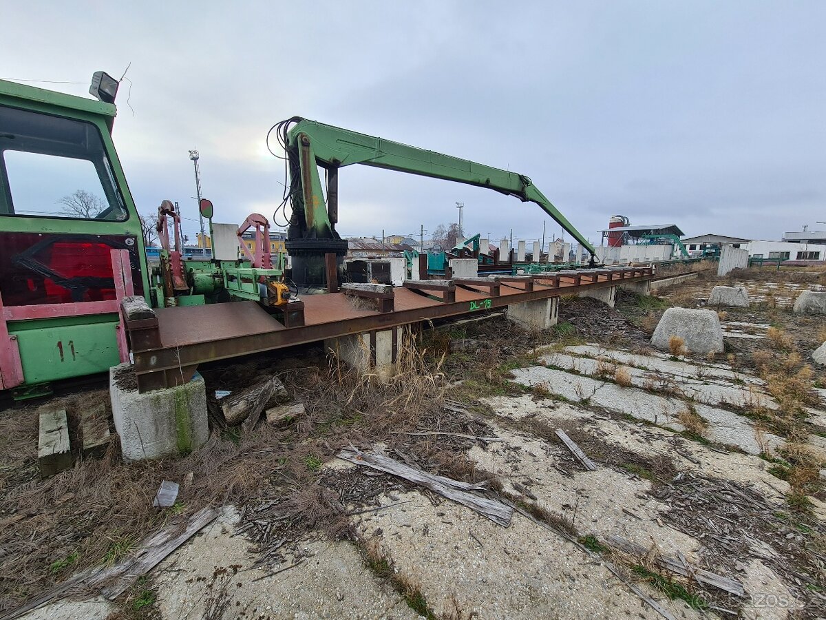 Manipulační stůl na kulatinu - 2