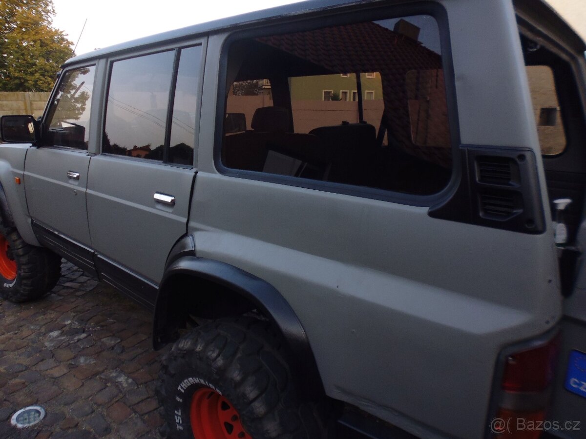 Nissan Patrol GR Y60 - náhrada zadních šoupaček 3DV/5DV - 2