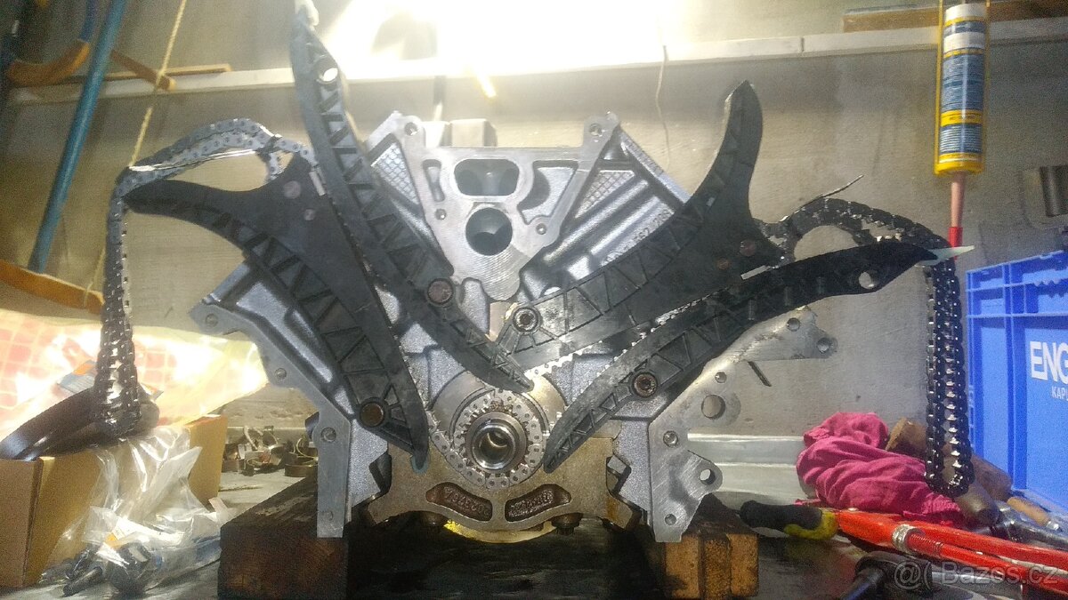 BMW N63B44 MOTOR PO GO + náhradní díly - 2