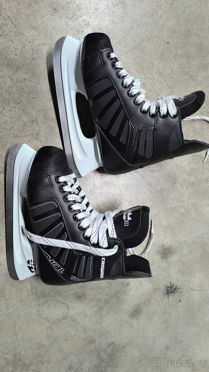 Lední brusle Crowned Nodin vel.38 - 2