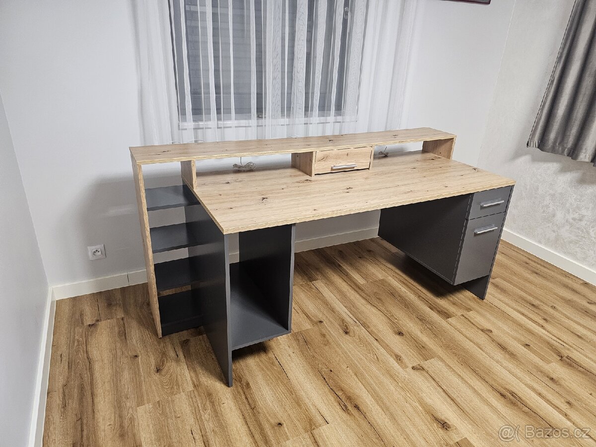 Herní stůl - barva dubu - 2
