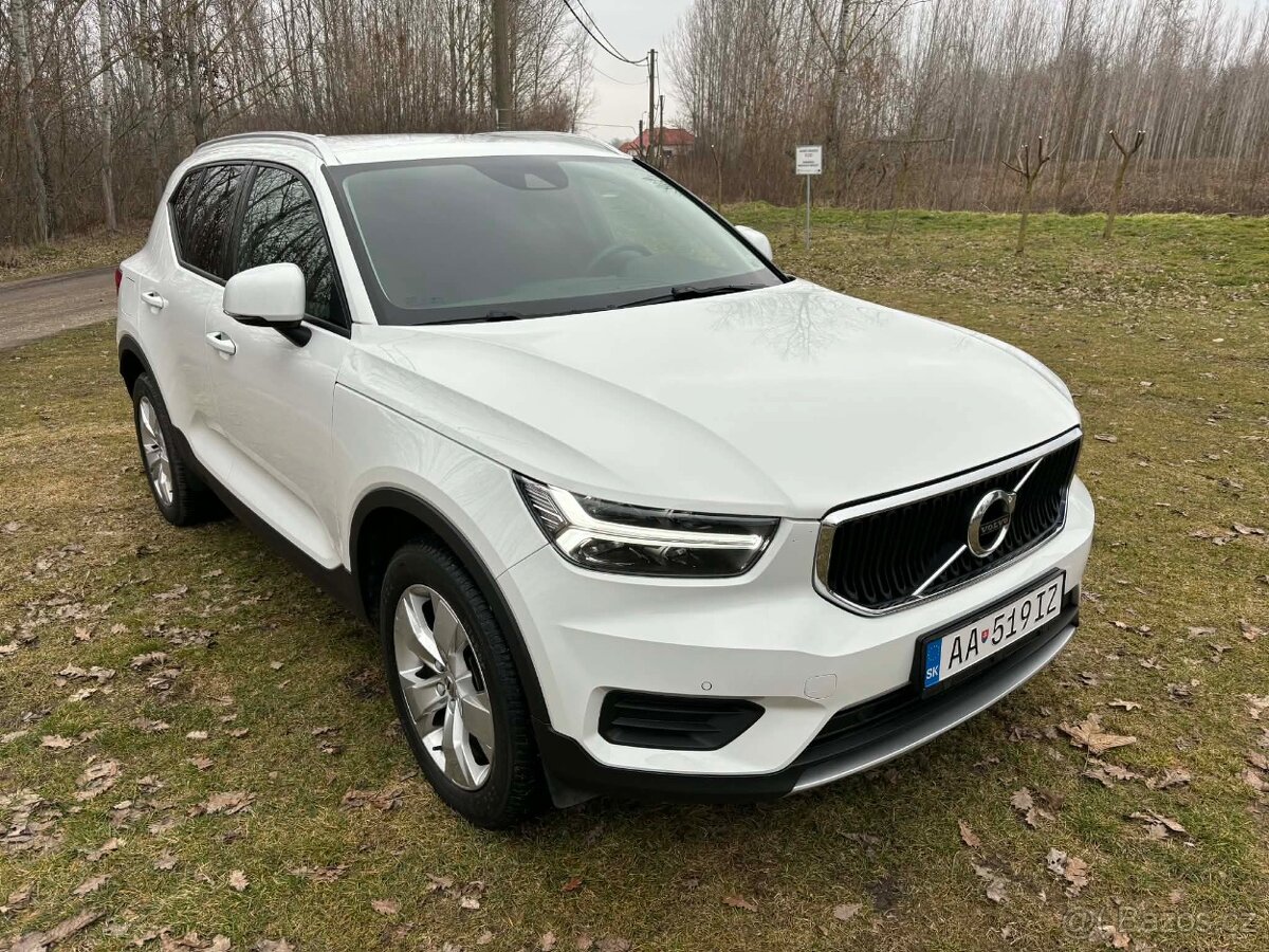 Volvo XC40 B4 Momentum Pro A/T/8 - 2