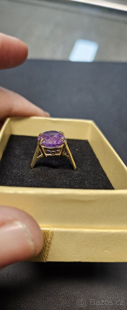Prodám zlatý prsten s kamenem - 2