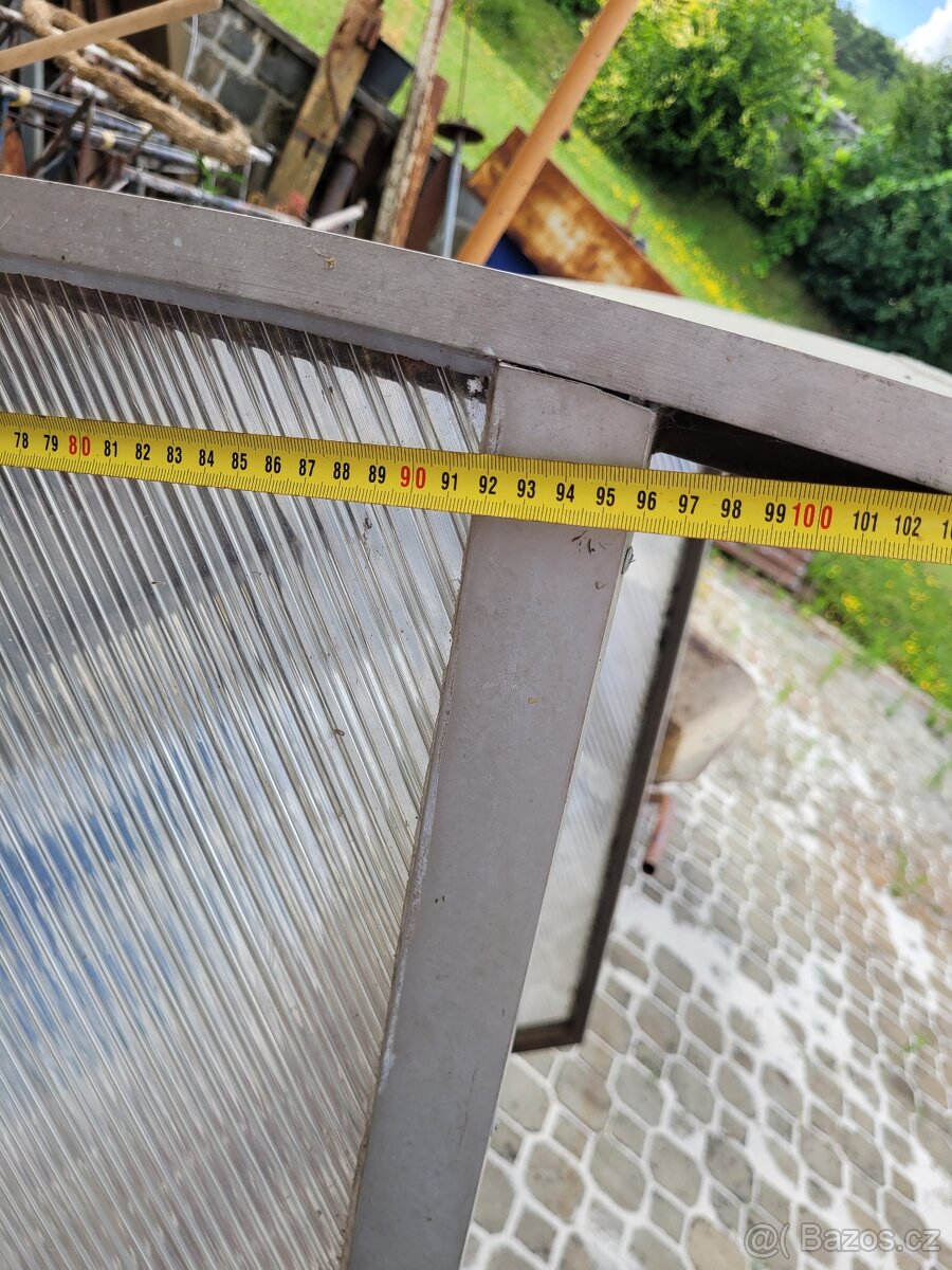 Stříška, přístřešek nad dveře - 2